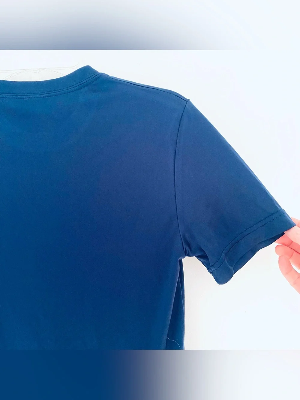 👍🏽Boys “Roblox” Blue Soccer Print T-Shirt SZ S (y)